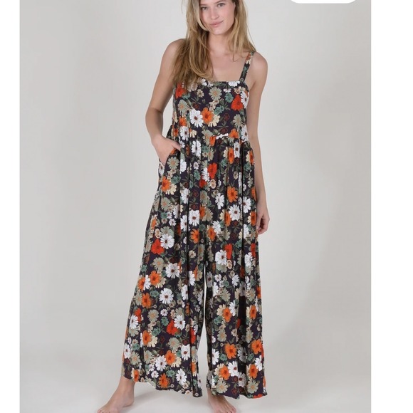 NATURAL LIFE Pants - Natural Life Floral Wide Leg Jumpsuit Navy Daisy Boho Button Back Small